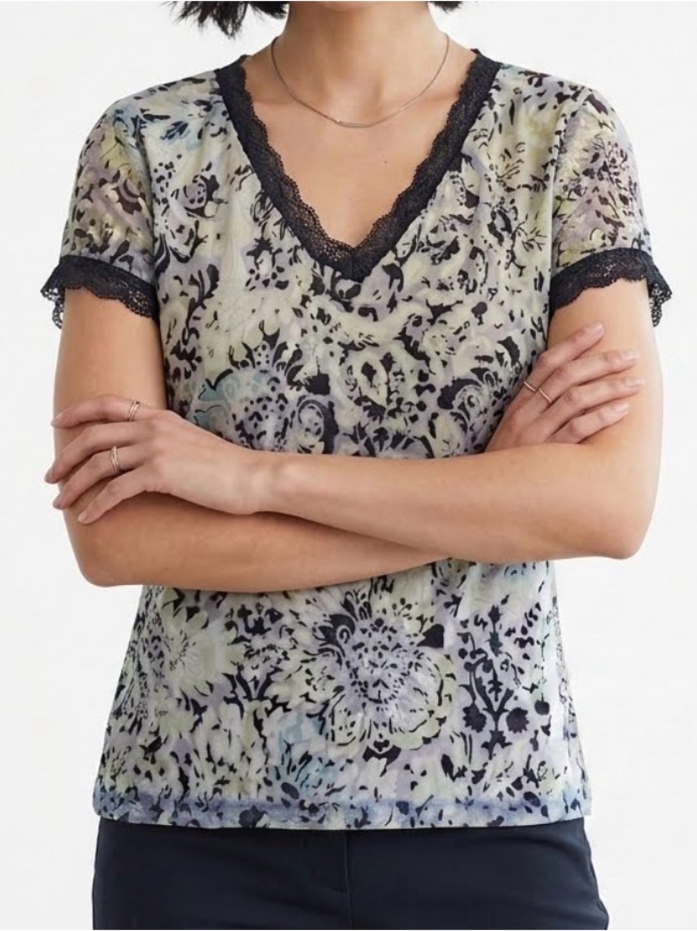 Jones New York Multi-Color Floral V-Neck Blouse Top with Brown Lace Sz-M. R12